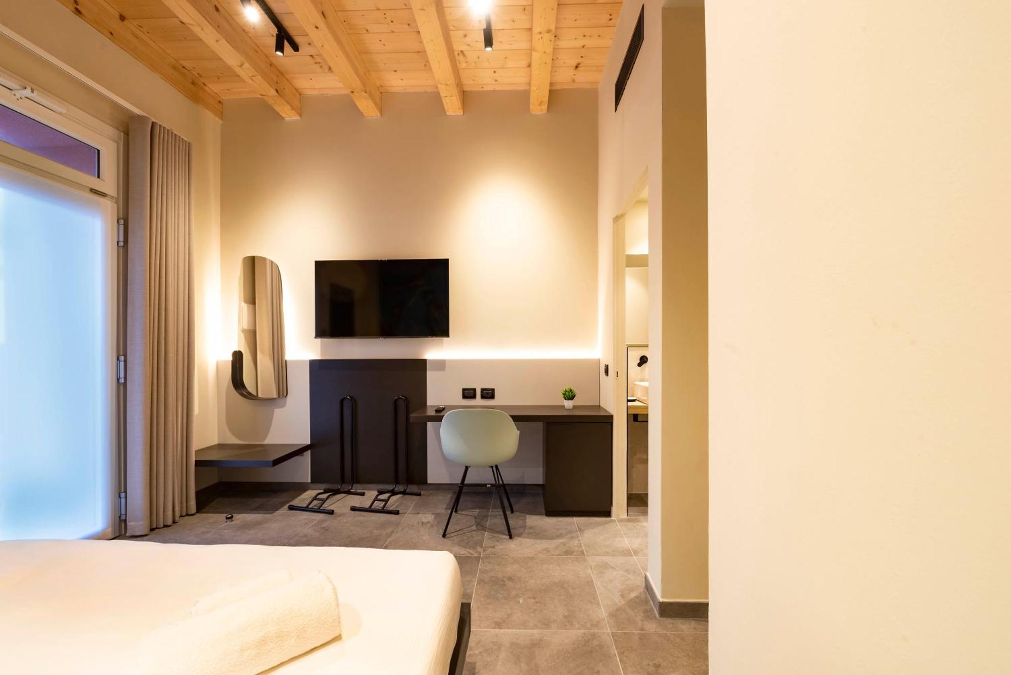 Italianflat - Verona'S River, Free Parking For Car & Bike, Nature, Relax Exterior photo
