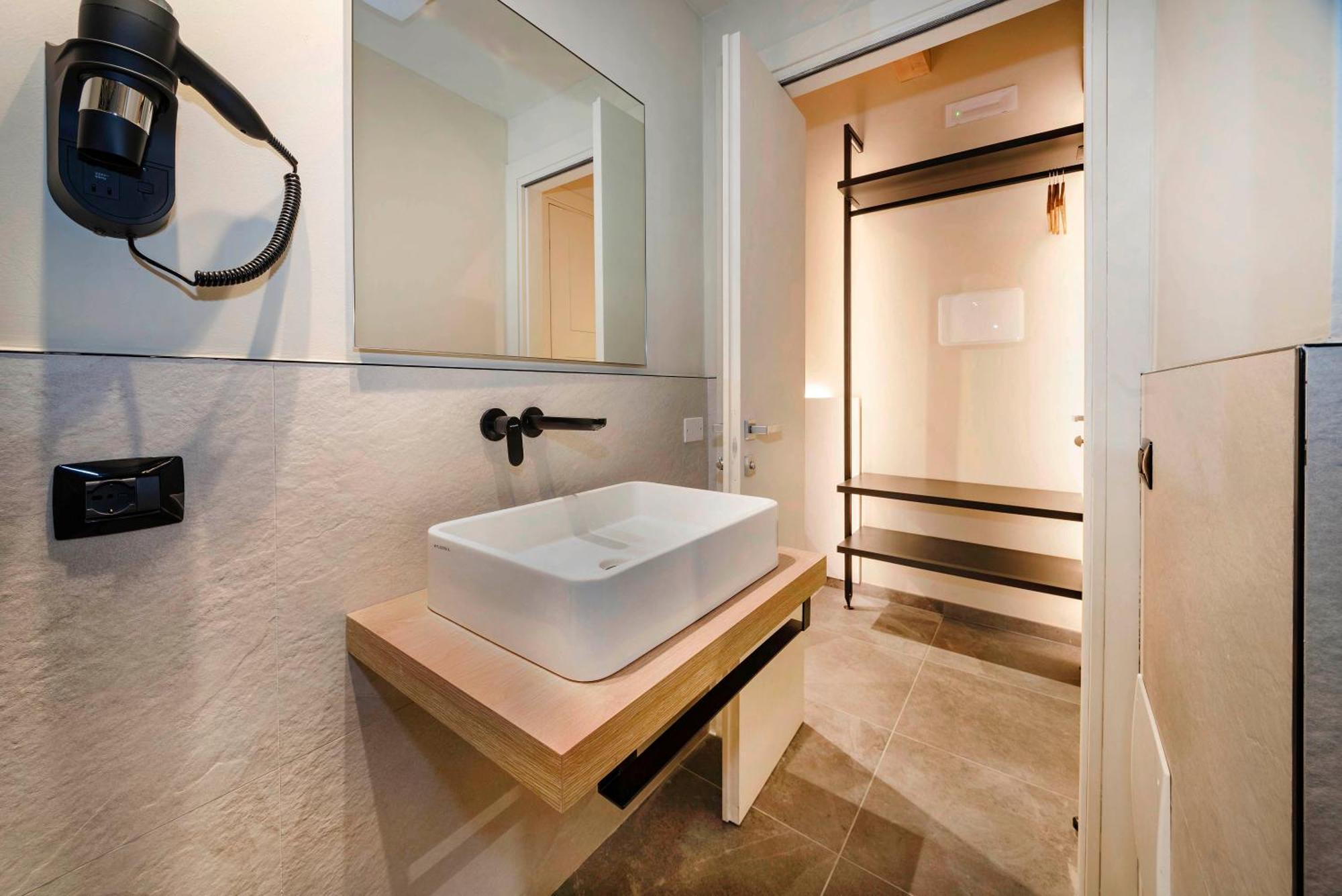 Italianflat - Verona'S River, Free Parking For Car & Bike, Nature, Relax Room photo